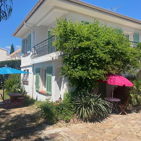 Chez Madou, T1 En Bas De Villa Et Rez De Jardin A 900M De La Mer Et Des Commerces Fréjus Екстериор снимка